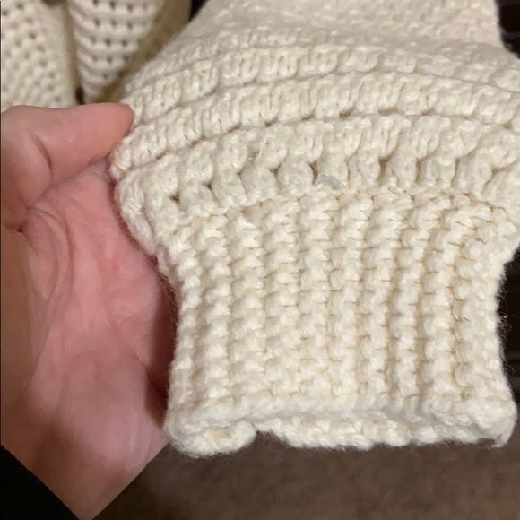 Girls Button Down Sweater. NEW Condition - Picture 4 of 5